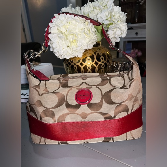Coach Beige and Red Shoulder Bag - Picture 1 of 11